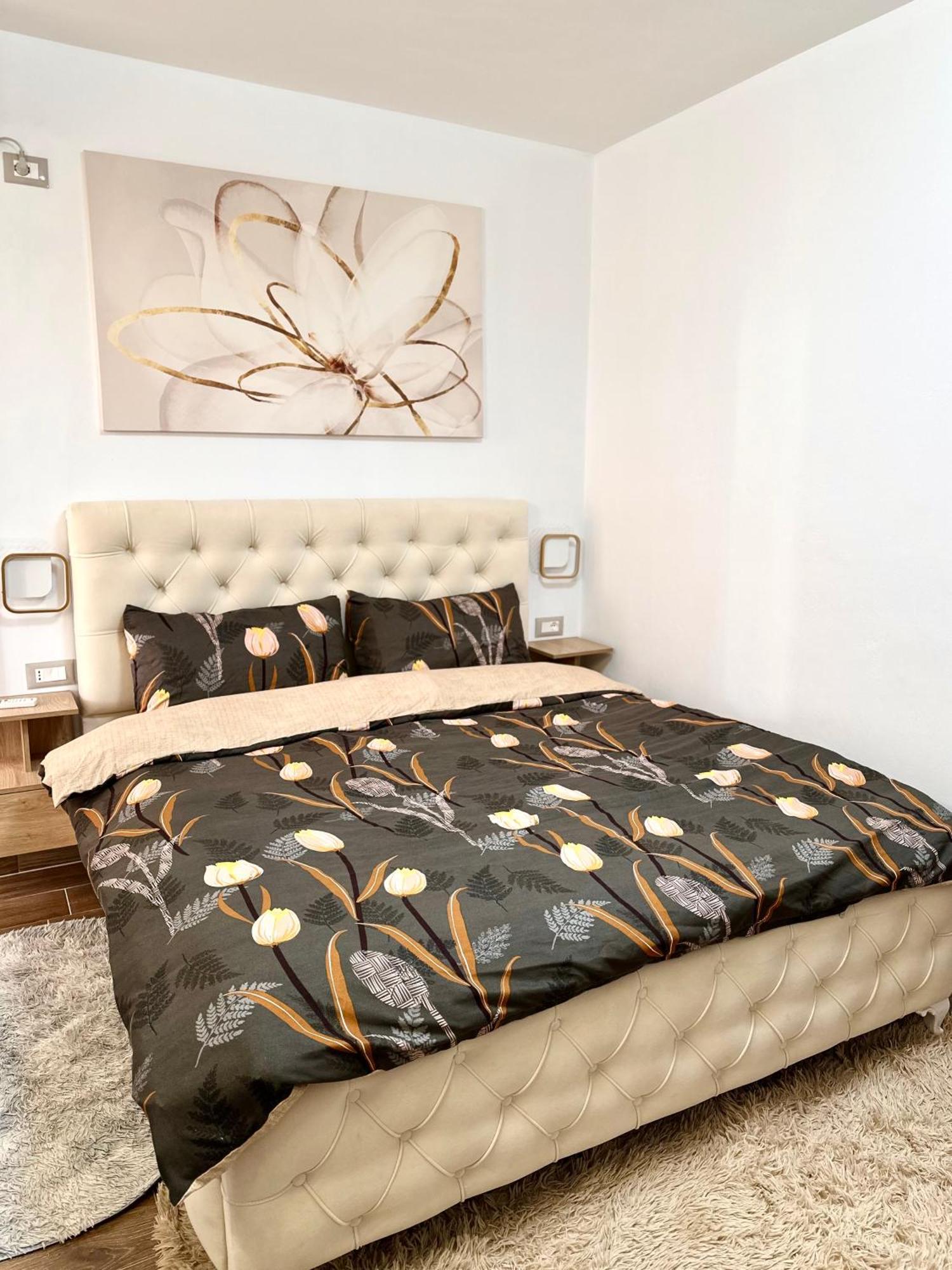 K&T Boulevard Studio Saranda Экстерьер фото
